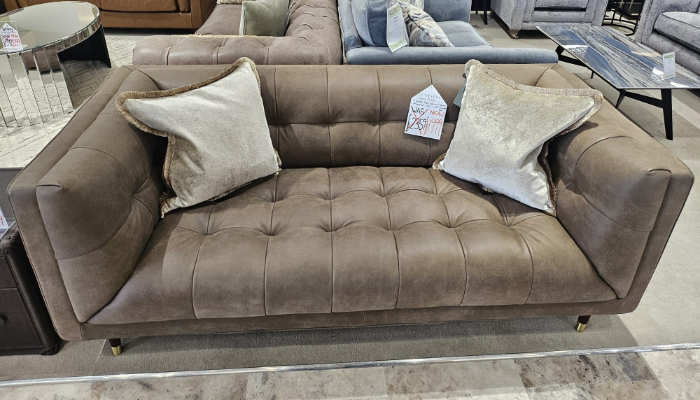 7053 - 3 Str Sofa Lthr - Explorer Dragonstone 1726fl Mah Feet