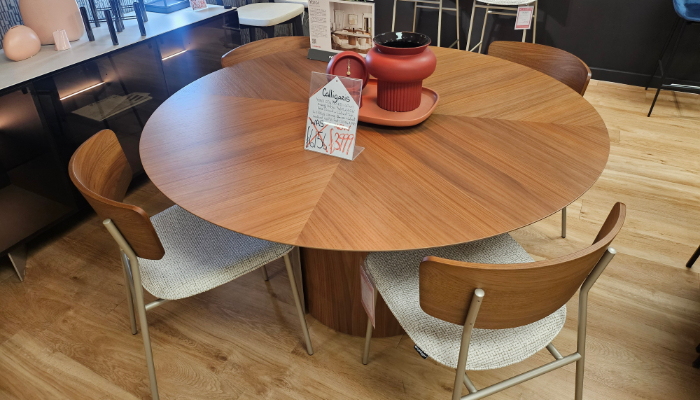 Extending Dining Table + 8 Chairs