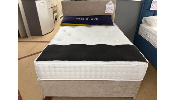 4ft 6ins 1000 P/t Divan With 2 Drawers And Headboard